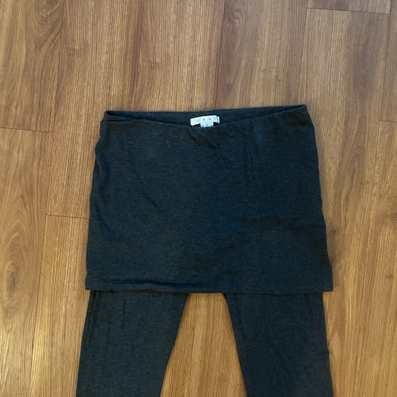 CAbi Skirted M'LEGGINGS - Picture 2 of 7